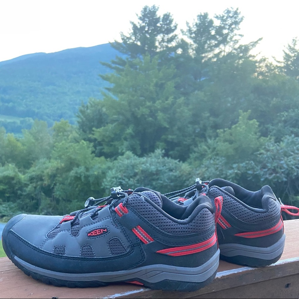 Keene shoes‎